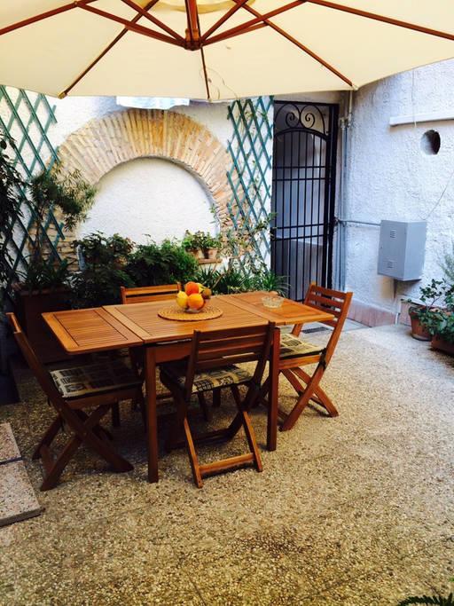 Colosseum Cottage ローマ エクステリア 写真